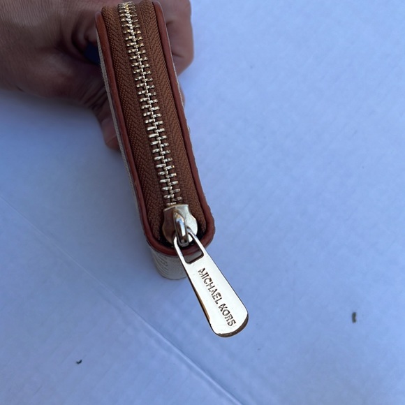 NWOT Michal Kors bifold canvas leather tan brown wallet - Picture 2 of 12